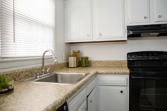 Buckingham Place, Norfolk, VA 23508 - photo 7