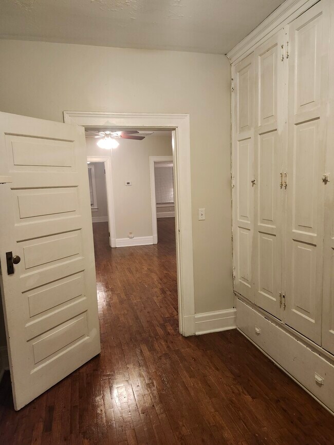 4387 Westminster Place unit 4387B, Saint Louis, MO 63108 - photo 3