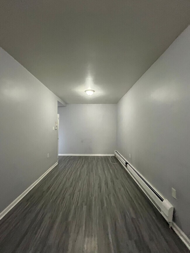 43 Storms Ave unit 1L, Jersey City, NJ 07306 - photo 7