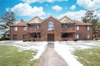8621 Scenicview Dr Unit 101, Broadview Heights, OH 44147