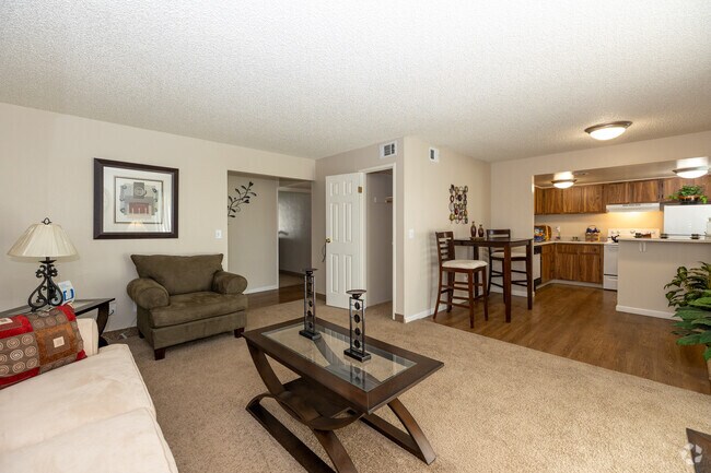 2BR, 2BA - 1,020SF - Living Room