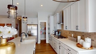 146 Llanos, Cortland, IL 60112