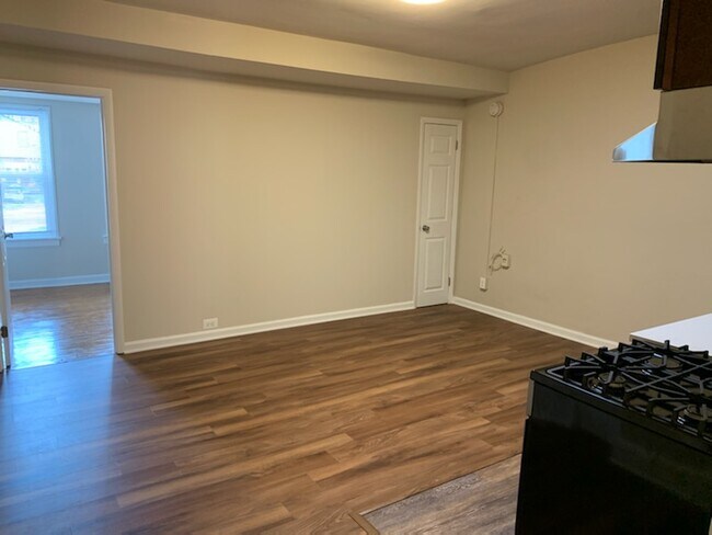 4030 Locust St unit 2, Philadelphia, PA 19104 - photo 4