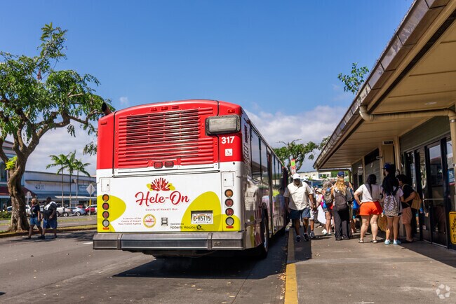 Residents of Hawaiian Paradise Park are never far from the conveniences in nearby Hilo.