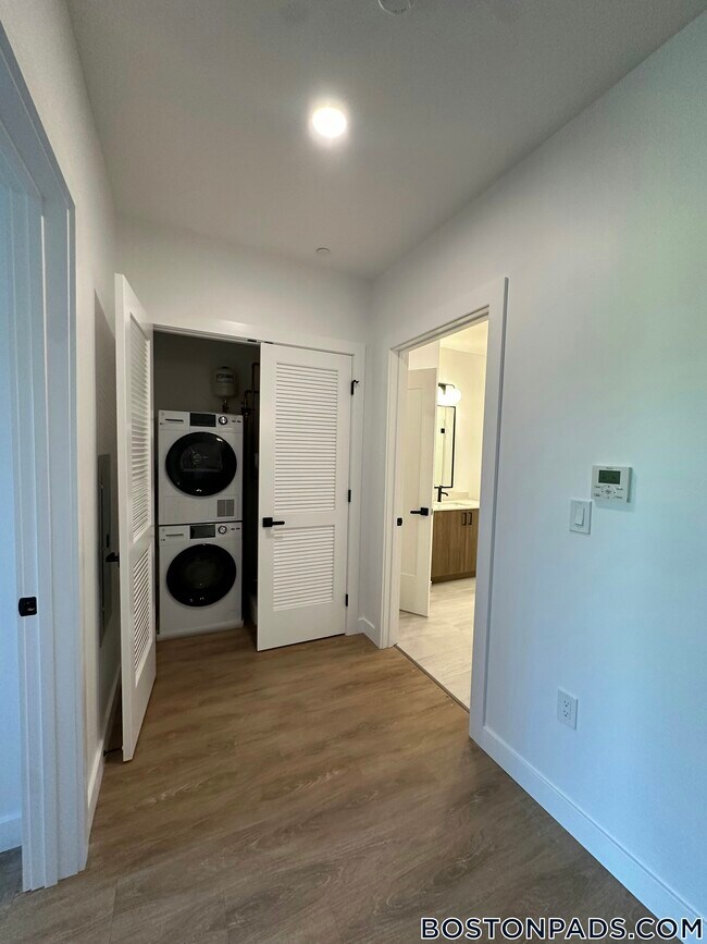 199 Gardner St unit 208, Boston, MA 02132 - photo 2