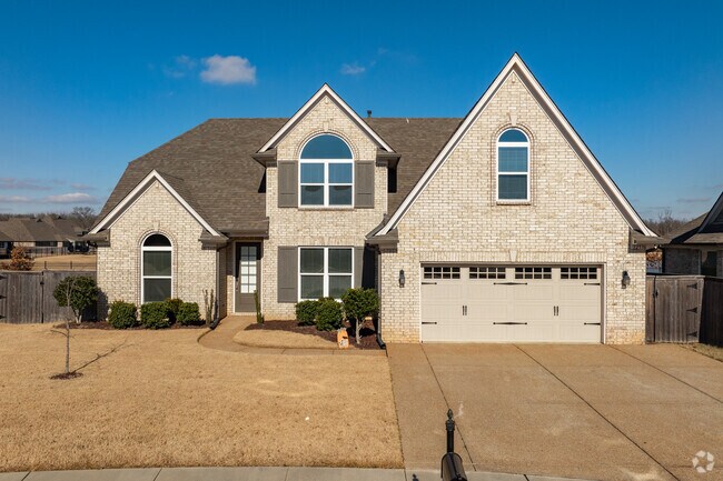 Modern traditional homes are popular in Arlington.