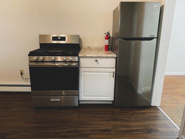 33 Tingley St unit 2R, Pawtucket, RI 02861 - photo 6