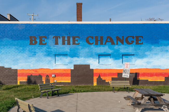Art inspires in a downtown Canton Mural.