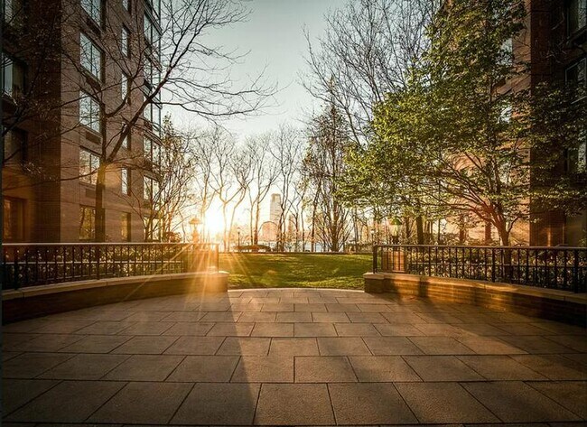 70 Little W St unit 809, New York, NY 10004 - photo 5