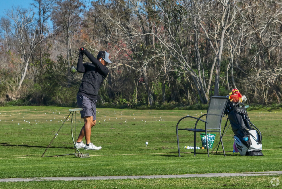 NH_AzaleaPark_538260_P2_v1_VY_032824