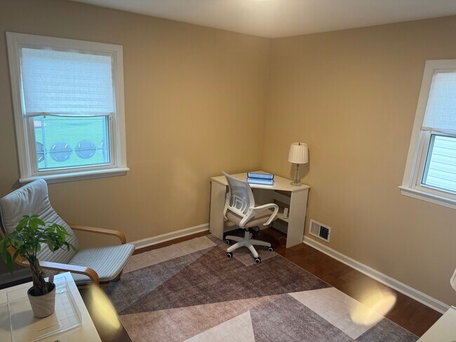 44 Isabella Ave unit 2, Bayonne, NJ 07002 - photo 5