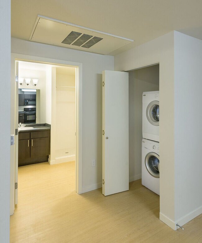 University Station Senior, Denver, CO 80210 - photo 6