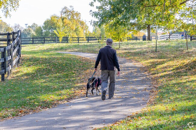The UK Arboretum lies to the east of Landsdowne-Shadeland East and is a five-minute walk away.