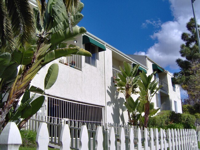 University Gardens, San Diego, CA 92105 - photo 2