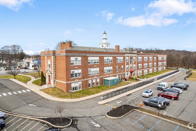 Richard J. Bailey Elementary School in White Plains offers convenient access for parents.