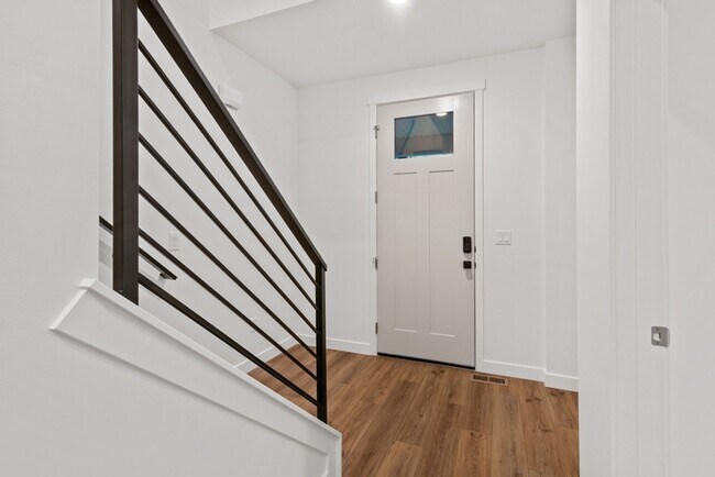 11367 S Offshore Way unit 382, South Jordan, UT 84009 - photo 5