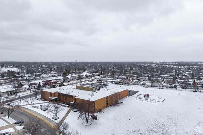 Heritage Elementary School has an overall Niche score of C.