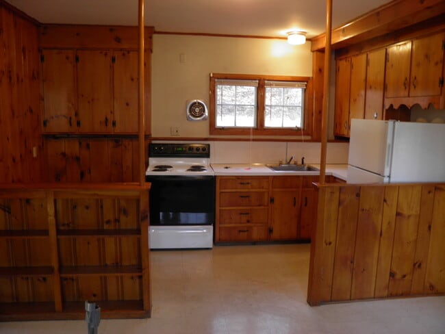 stove and refrigerator