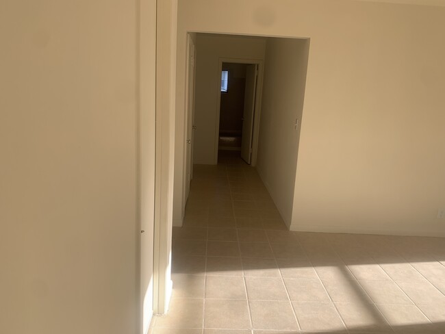 2721 SW 8th St unit 2, Fort Lauderdale, FL 33312 - photo 5