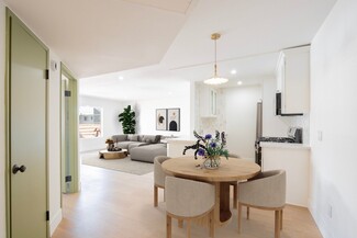 4320 Van Nuys Blvd, Sherman Oaks, CA 91403