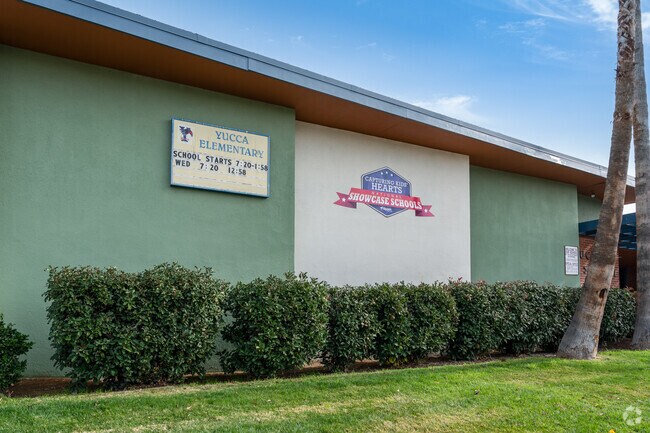 The student-teacher ratio at Yucca Elementary is 22:1.