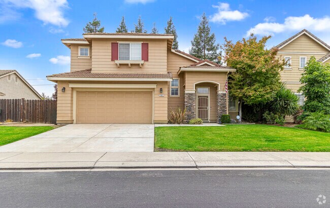 Two story homes line the streets near downtown Salida.