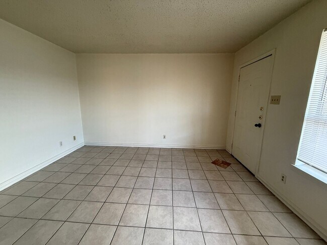 3109 Atkinson Ave unit 217, Killeen, TX 76543 - photo 2