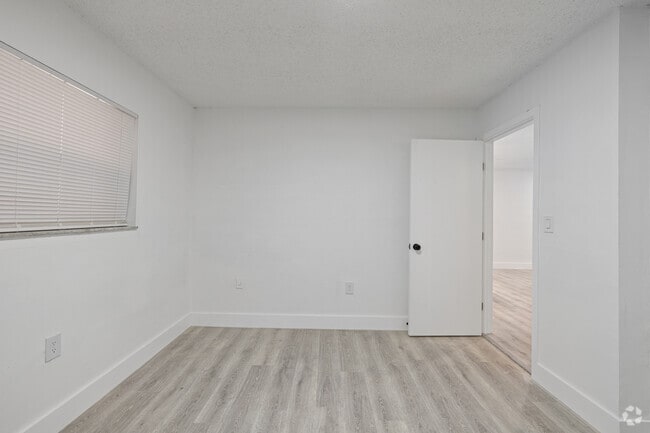 Allaire - 5525 SW 41 St. Pembroke Park, FL 33023, Pembroke Park, FL 33023 - photo 6