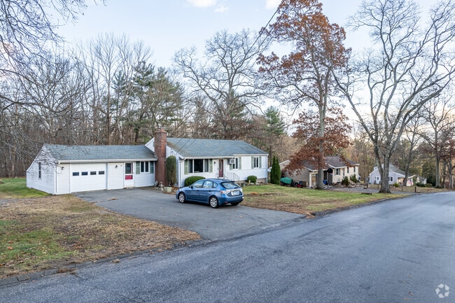 Ranch houses are a common sight on Willington's roads.