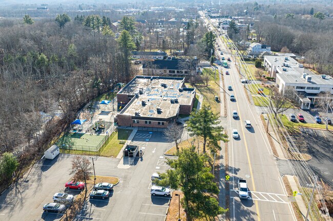 Westboro Knowledge Beginnings provides private education in the neighborhood of Westborough