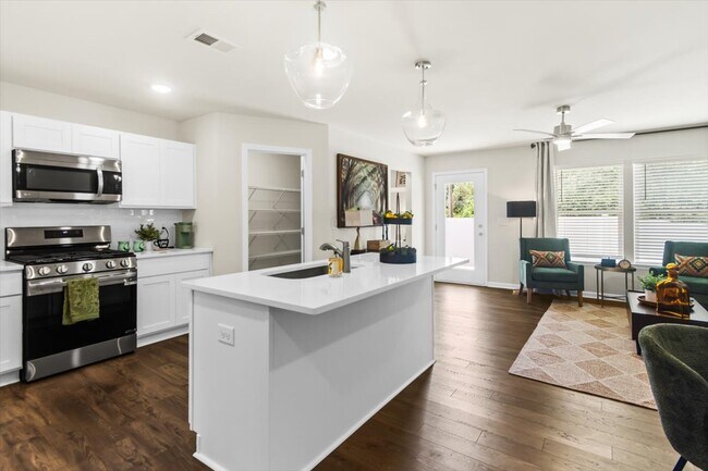 213 Stonyway Ln, Easley, SC 29640 - photo 7