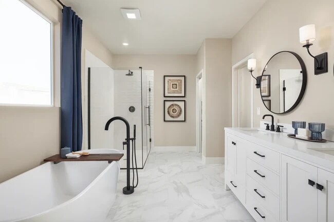 8061 Iron Crk Dr unit 37316507, Friant, CA 93626 - photo 6