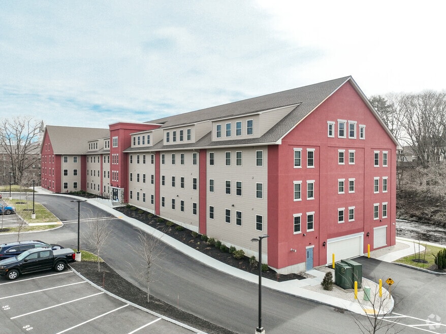 Fownes Mill-Large Rooms-Heated Garage-Welcome Home!, Rochester, NH 03867 - photo 1