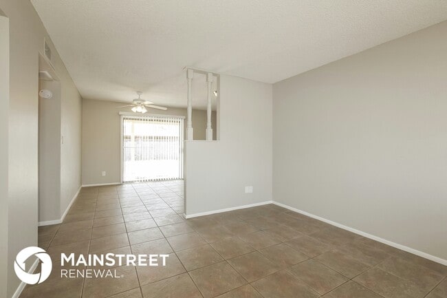 18402 N 10th Dr, Phoenix, AZ 85023 - photo 2