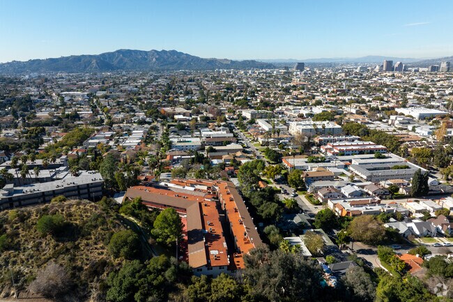 Windsor Hills Academy is located in Glendale.