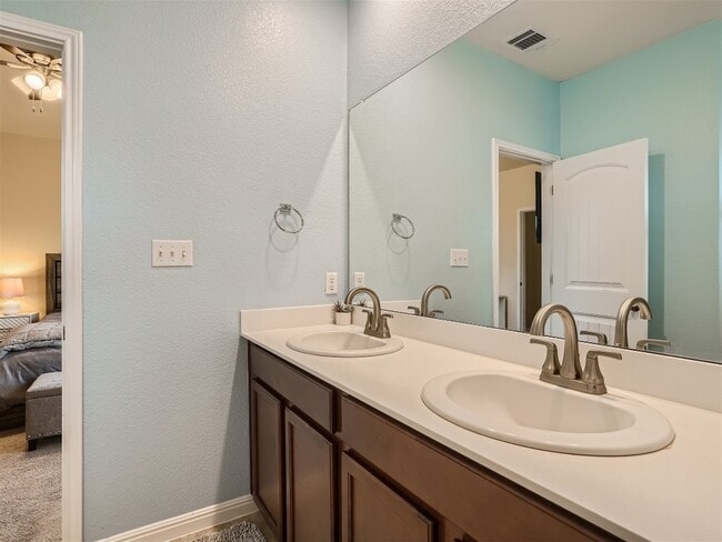 19212 Scoria Dr, Pflugerville, TX 78660 - photo 5