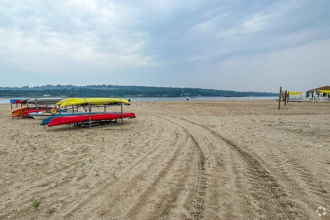 Glen Head residents are a short drive from Tappen Beach in Sea Cliff.
