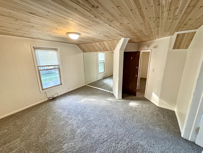 1100 Michigan Ave unit Upper, Saint Joseph, MI 49085 - photo 3