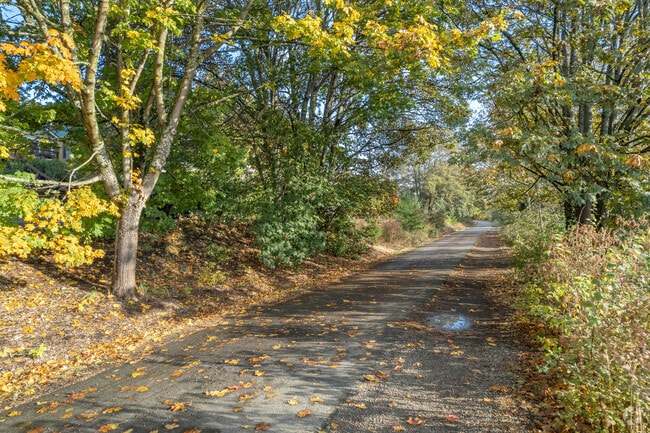 The Burke Gilman Trail connects Lake City with surrounding areas.