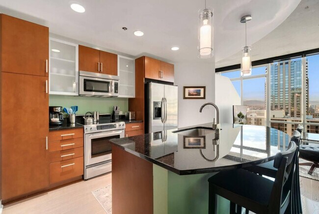 801 15th St unit ID1013119P, Denver, CO 80202 - photo 4