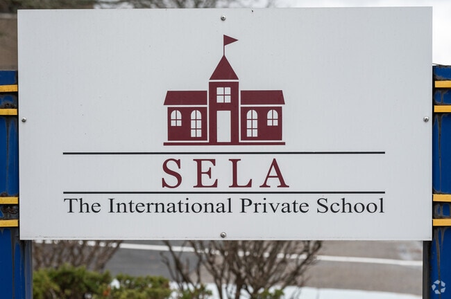 Welcome to SELA: The International Private School in Hingham.