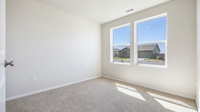 11325 Buckingham Dr, Pasco, WA 99301 - photo 3