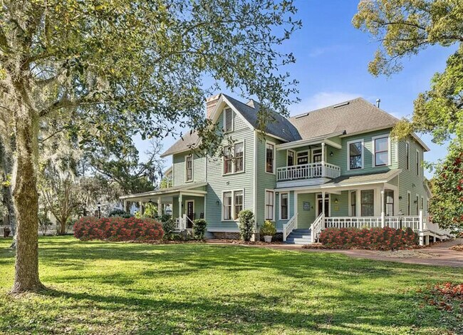 205 SE 7th St unit ID1359120P, Gainesville, FL 32601 - photo 6