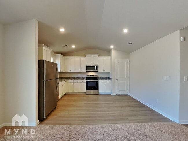 365 Taverners Ln, Angier, NC 27501 - photo 6