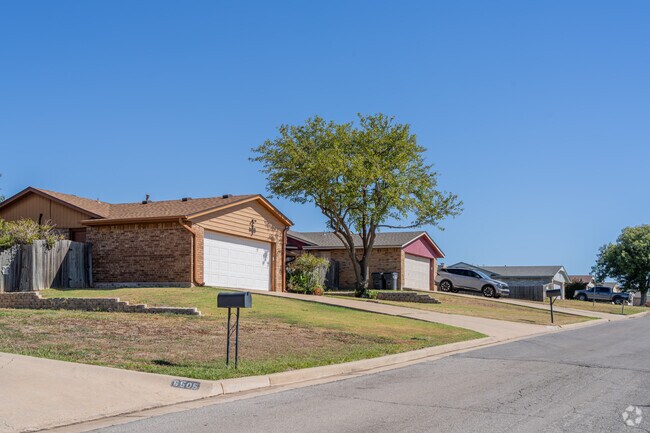 Owners take great pride in maintaining their homes in Lee West Estates.
