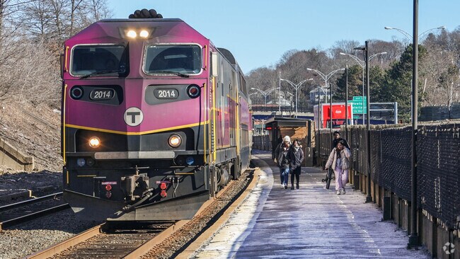 From right in the middle of Newtonville, the MBTA gives easy access to Boston and the suburbs.