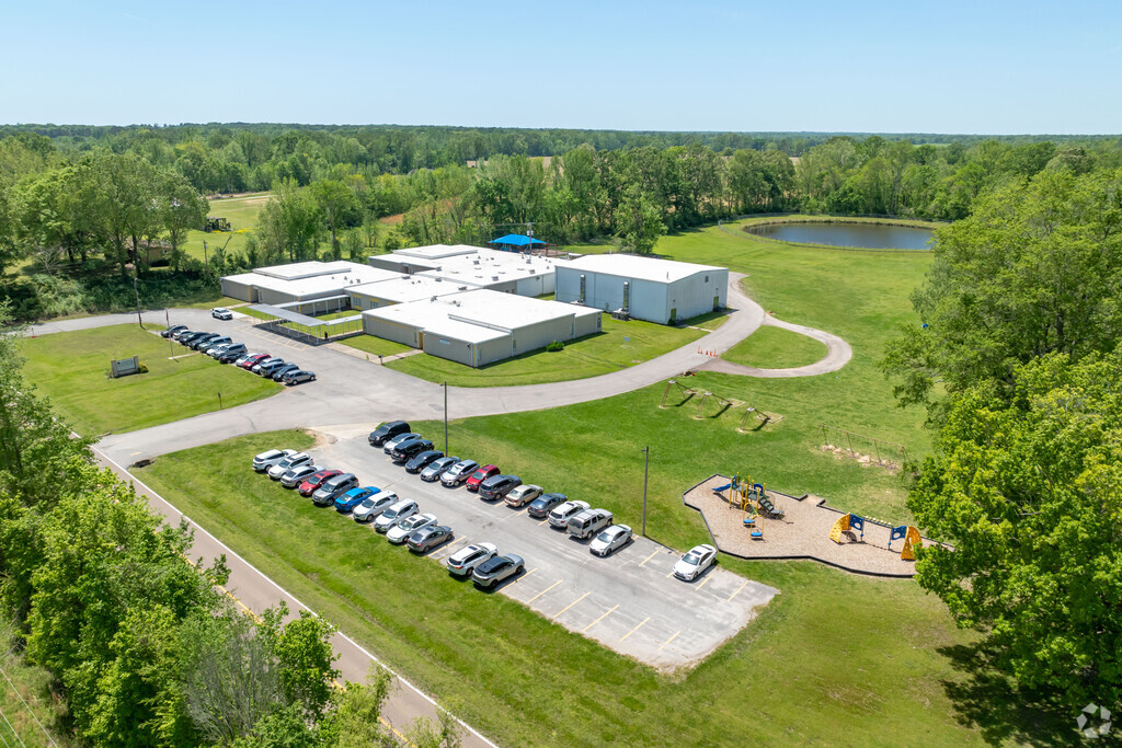 There is ample parking at Southwest Elementary School in Williston.