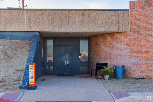Washington Middle School is a quality school located in Washington area.