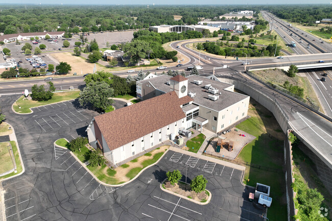 Cross of Christ Lutheran School is located right off of Highway 10 in Coon Rapids.