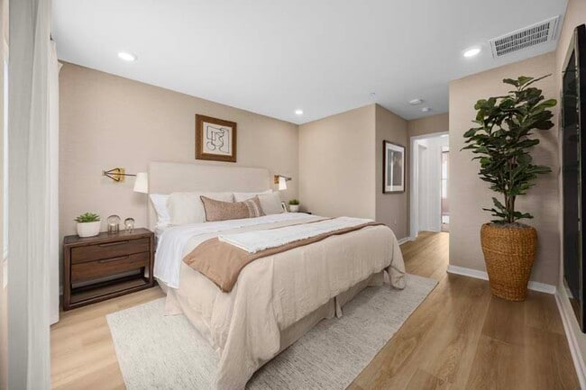 SageWalk_PrimaryBedroom_TownhomesTorrance.jpg
